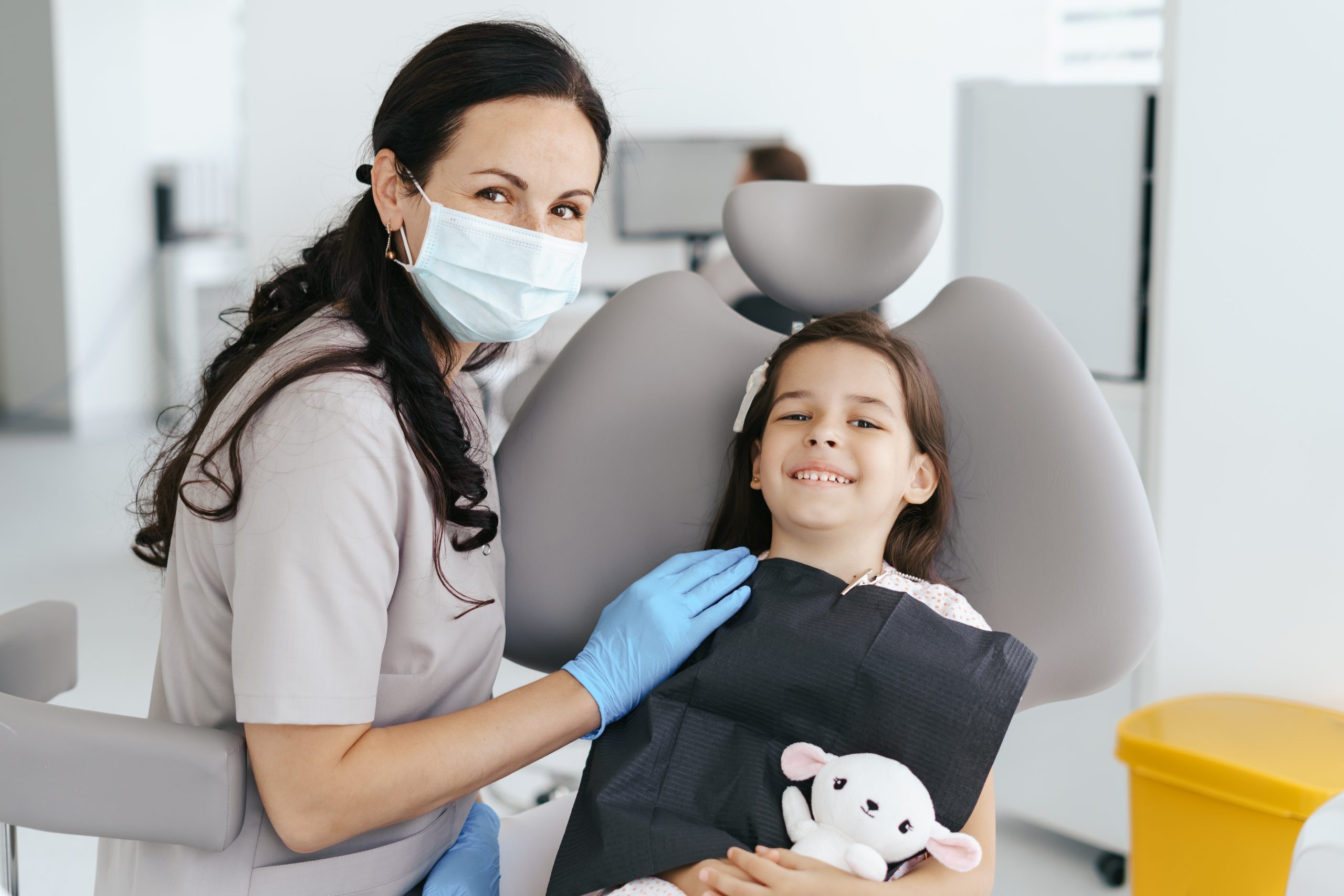 Pediatric dentist in Tampa providing gentle dental care to children at Happy Kids Pediatric Dentistry